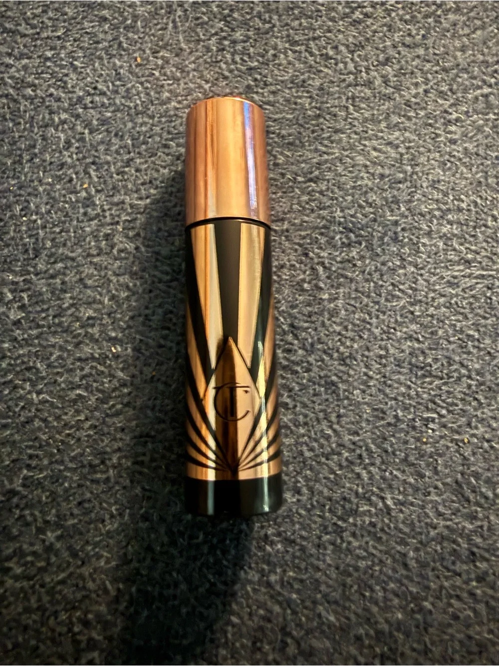 Charlotte Tilbury Exagger-Eyes Volume Mascara — Black